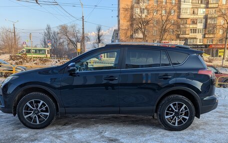 Toyota RAV4, 2018 год, 2 650 000 рублей, 4 фотография