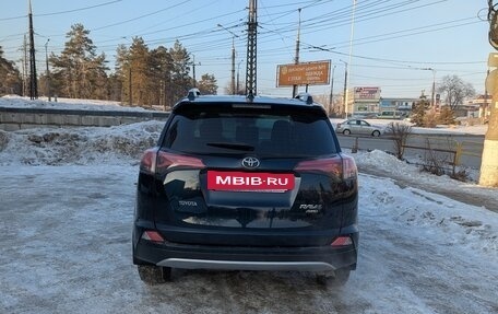 Toyota RAV4, 2018 год, 2 650 000 рублей, 6 фотография