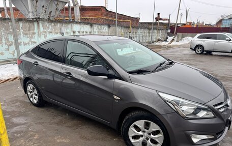 Hyundai Solaris II рестайлинг, 2014 год, 1 300 000 рублей, 2 фотография