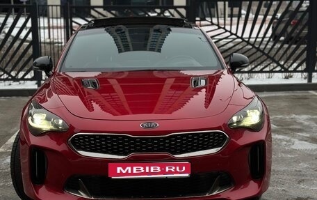 KIA Stinger I, 2019 год, 2 700 000 рублей, 1 фотография