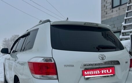 Toyota Highlander III, 2010 год, 2 300 000 рублей, 2 фотография