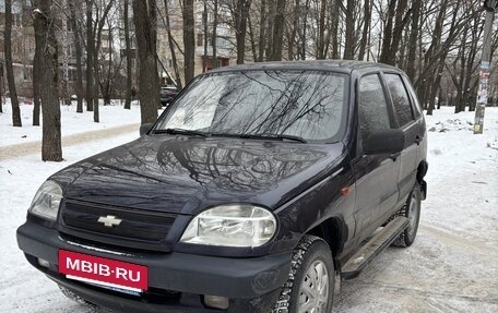 Chevrolet Niva I рестайлинг, 2005 год, 395 000 рублей, 2 фотография