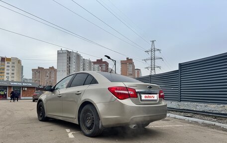 Chevrolet Cruze II, 2010 год, 650 000 рублей, 4 фотография