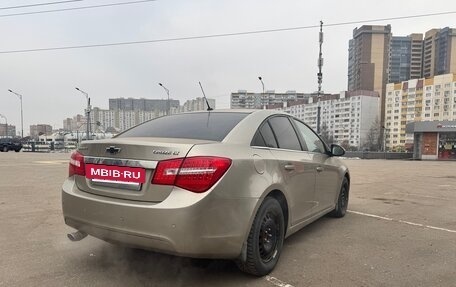 Chevrolet Cruze II, 2010 год, 650 000 рублей, 6 фотография