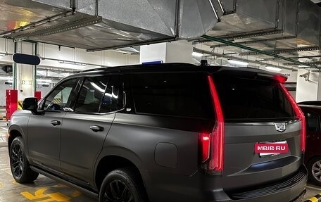 Cadillac Escalade V, 2021 год, 13 600 000 рублей, 7 фотография