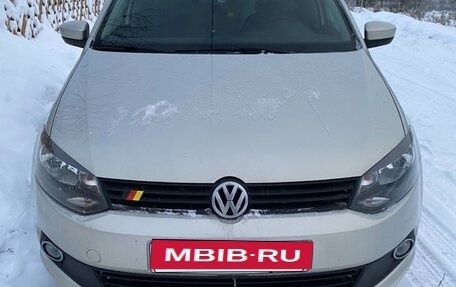 Volkswagen Polo VI (EU Market), 2011 год, 835 000 рублей, 5 фотография