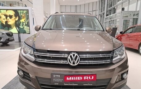 Volkswagen Tiguan I, 2014 год, 989 000 рублей, 2 фотография