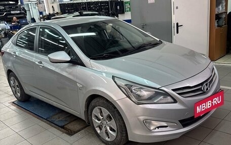 Hyundai Solaris II рестайлинг, 2016 год, 1 237 000 рублей, 3 фотография