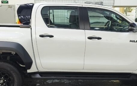 Toyota Hilux VIII, 2024 год, 8 499 999 рублей, 6 фотография