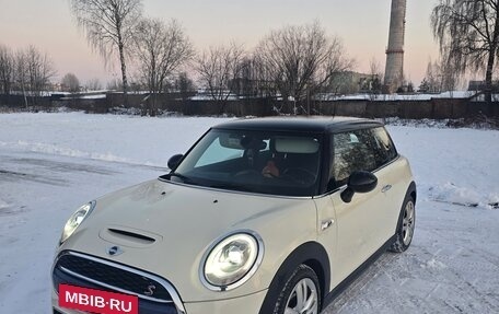 MINI Hatch, 2014 год, 1 800 000 рублей, 2 фотография