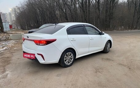 KIA Rio IV, 2017 год, 1 050 000 рублей, 10 фотография