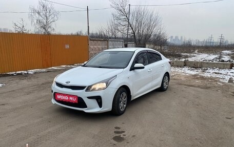 KIA Rio IV, 2017 год, 1 050 000 рублей, 13 фотография