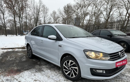 Volkswagen Polo VI (EU Market), 2019 год, 1 800 000 рублей, 2 фотография