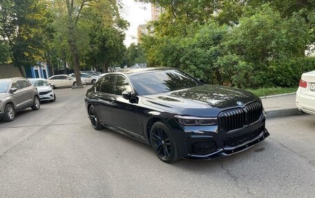 BMW 7 серия, 2016 год, 2 700 000 рублей, 2 фотография