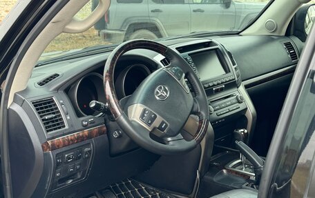 Toyota Land Cruiser 200, 2010 год, 3 350 000 рублей, 6 фотография