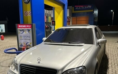 Mercedes-Benz S-Класс, 2001 год, 750 000 рублей, 1 фотография