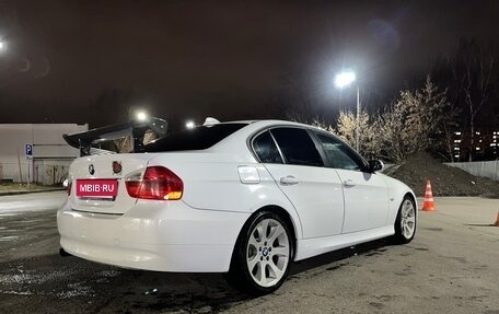 BMW 3 серия, 2006 год, 1 800 000 рублей, 3 фотография