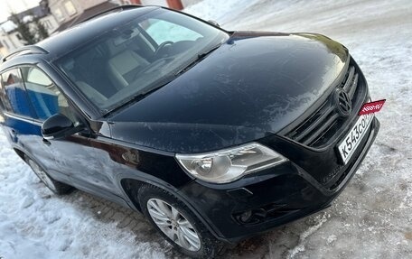 Volkswagen Tiguan I, 2010 год, 975 000 рублей, 1 фотография