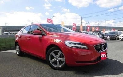 Volvo V40 II рестайлинг, 2019 год, 1 250 000 рублей, 1 фотография