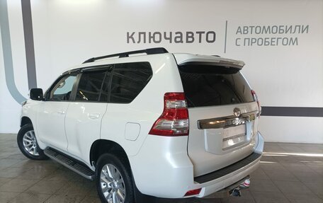 Toyota Land Cruiser Prado 150 рестайлинг 2, 2015 год, 3 850 000 рублей, 8 фотография