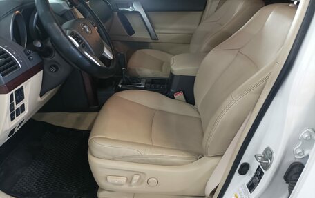 Toyota Land Cruiser Prado 150 рестайлинг 2, 2015 год, 3 850 000 рублей, 13 фотография