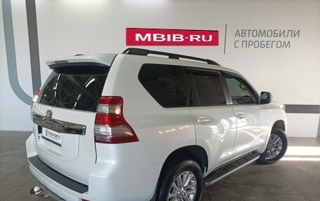 Toyota Land Cruiser Prado 150 рестайлинг 2, 2015 год, 3 850 000 рублей, 7 фотография