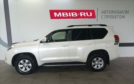 Toyota Land Cruiser Prado 150 рестайлинг 2, 2011 год, 3 000 000 рублей, 6 фотография