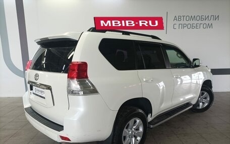 Toyota Land Cruiser Prado 150 рестайлинг 2, 2011 год, 3 000 000 рублей, 7 фотография