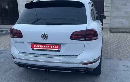 Volkswagen Touareg III, 2016 год, 3 850 000 рублей, 3 фотография