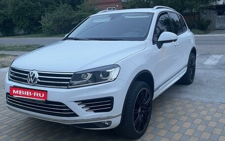 Volkswagen Touareg III, 2016 год, 3 850 000 рублей, 4 фотография