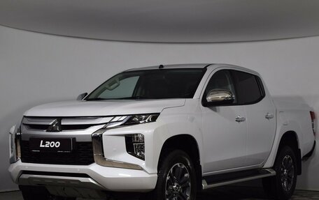 Mitsubishi L200 IV рестайлинг, 2023 год, 5 190 000 рублей, 1 фотография