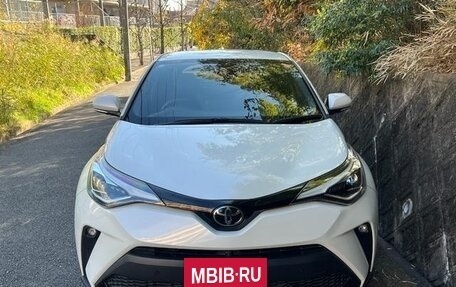 Toyota C-HR I рестайлинг, 2021 год, 1 700 000 рублей, 2 фотография