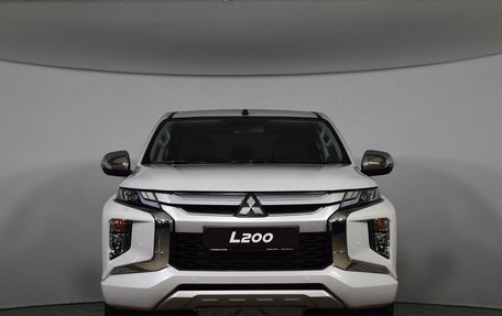 Mitsubishi L200 IV рестайлинг, 2023 год, 5 190 000 рублей, 2 фотография