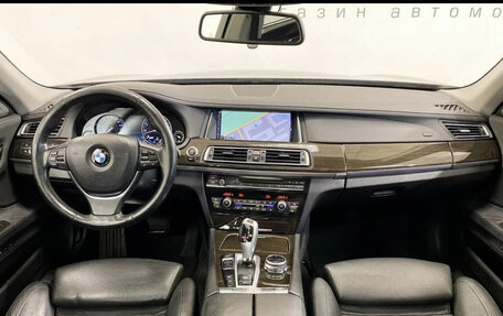 BMW 7 серия, 2015 год, 2 111 111 рублей, 18 фотография