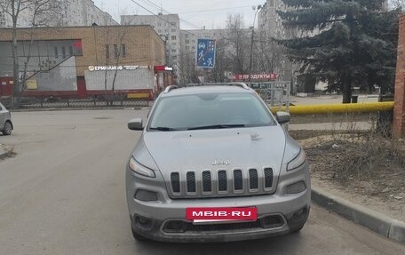 Jeep Cherokee, 2016 год, 2 100 000 рублей, 2 фотография