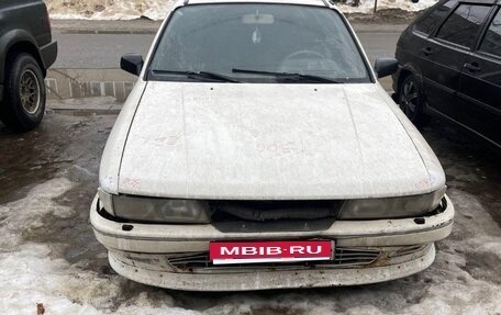 Mitsubishi Galant VIII, 1988 год, 60 000 рублей, 1 фотография