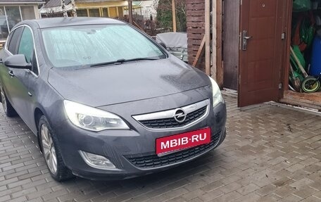 Opel Astra J, 2012 год, 839 000 рублей, 1 фотография