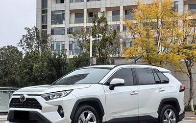 Toyota RAV4, 2021 год, 2 930 000 рублей, 1 фотография