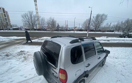 Chevrolet Niva I рестайлинг, 2004 год, 259 000 рублей, 14 фотография