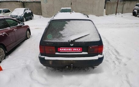 Volkswagen Passat B4, 1995 год, 130 000 рублей, 2 фотография