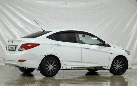 Hyundai Solaris II рестайлинг, 2011 год, 599 000 рублей, 8 фотография