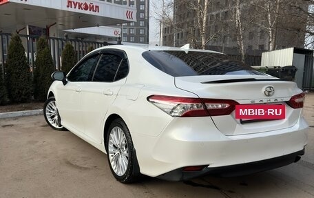 Toyota Camry, 2021 год, 2 600 000 рублей, 16 фотография