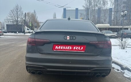 Audi A4, 2019 год, 3 850 000 рублей, 5 фотография