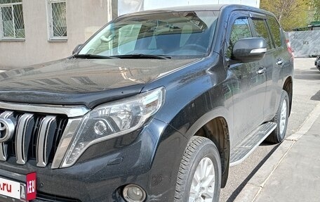 Toyota Land Cruiser Prado 150 рестайлинг 2, 2014 год, 3 300 000 рублей, 5 фотография