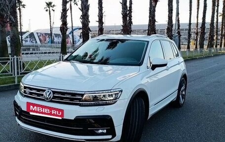 Volkswagen Tiguan II, 2018 год, 2 900 000 рублей, 6 фотография