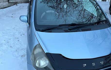 Honda Fit III, 2002 год, 520 000 рублей, 4 фотография