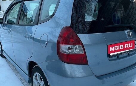 Honda Fit III, 2002 год, 520 000 рублей, 2 фотография