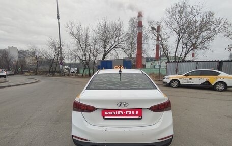 Hyundai Solaris II рестайлинг, 2018 год, 795 000 рублей, 3 фотография