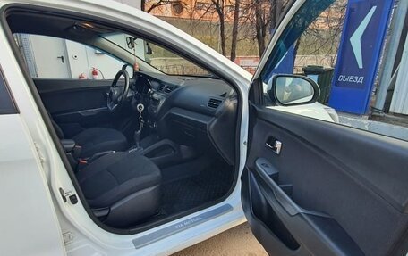 KIA Rio III рестайлинг, 2013 год, 850 000 рублей, 5 фотография