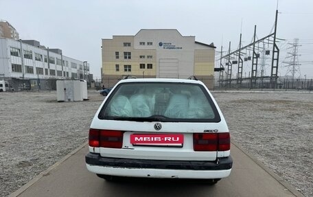 Volkswagen Passat B4, 1993 год, 185 000 рублей, 4 фотография